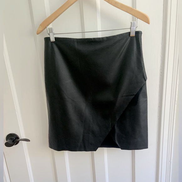 Club Monaco Faux Leather Kay Skirt - Picture 2 of 9
